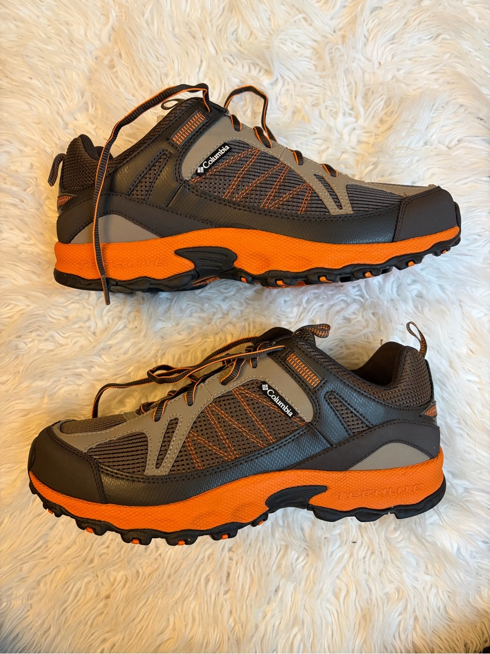 NEW Columbia Men's Trail Hiking Shoes - Valencia Color wave